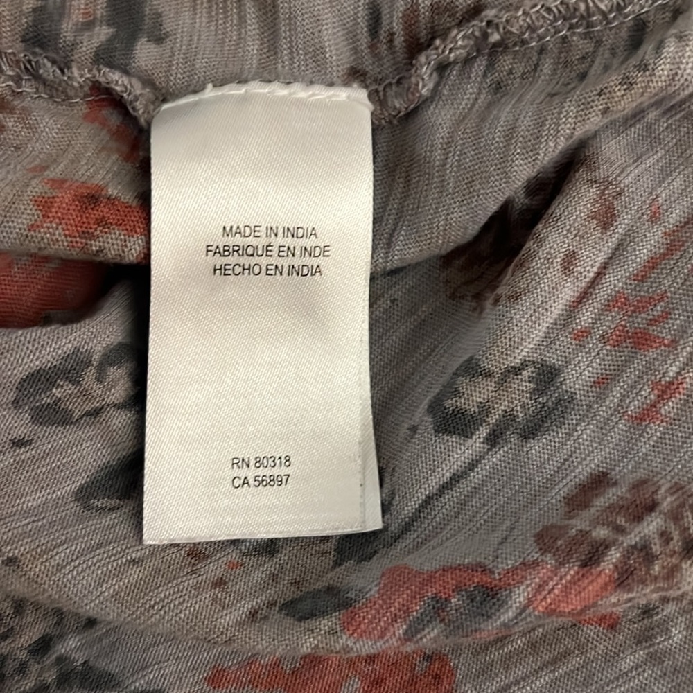 Brand new Lucky 3/4 sleeve top - Picture 4 of 7